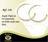 Argola tripla folheada com fio diamantado que proporciona um brilho ainda mais lindo a peça