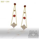 Brinco quadradinhos em strass e corrente bolinha folheado a ouro