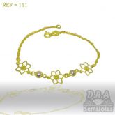 Pulseira delicada folheada a ouro