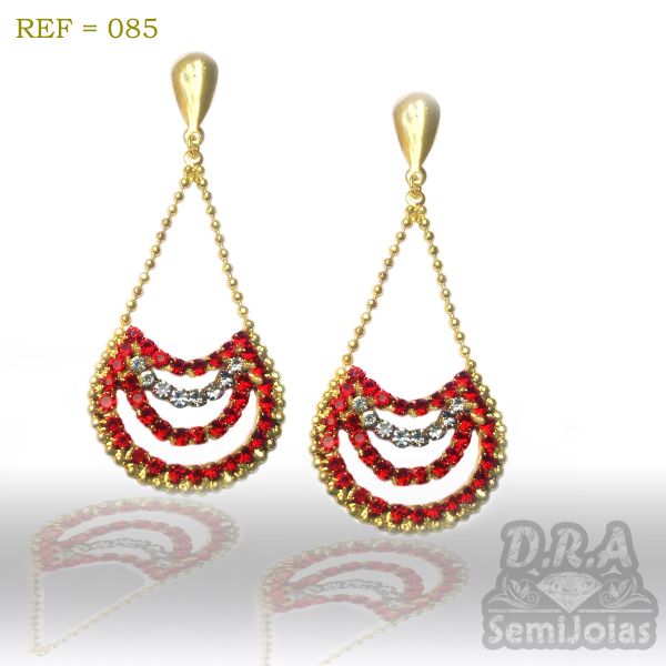 Brinco em strass e corrente de bolinha folheado a ouro